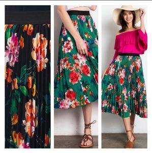 Belle Pleated Skirt Large